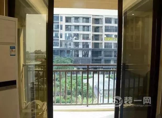 111平三居室设计效果图